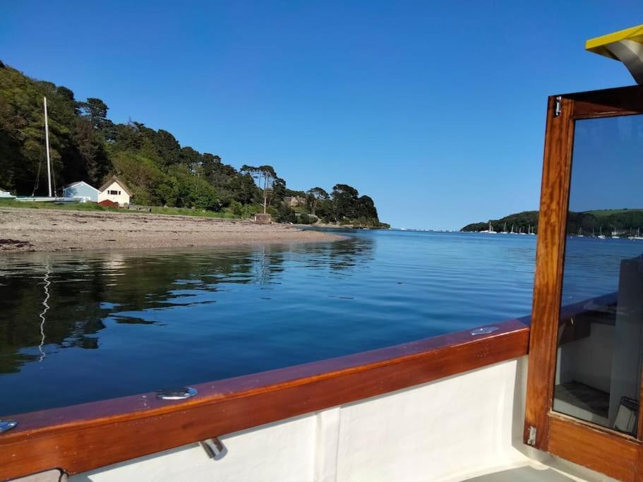 Modern Cosy Walking Distance To Many Cove Beaches And Coast Path Walks As Well As The Famous Helford River Апартаменты